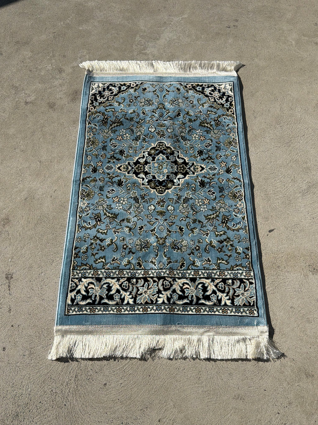 Rawdah Blue